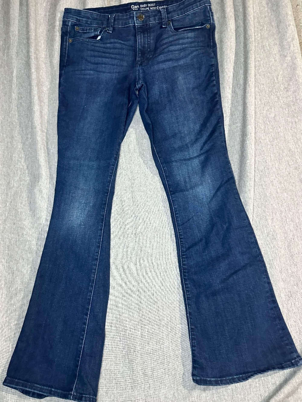 Gap Mid Rise Baby Bootcut Jeans Dark Wash Size 10 / 30